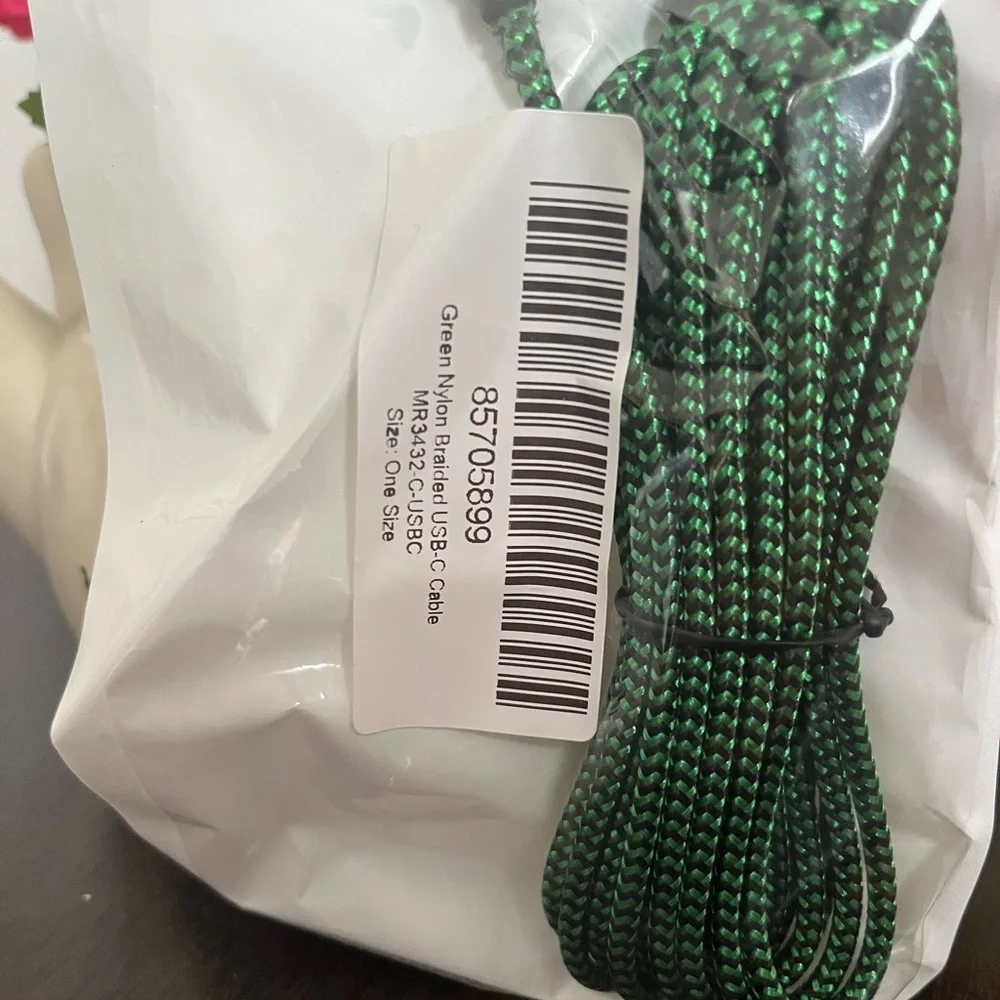 NWT Green Braided Nylon USB C Cable